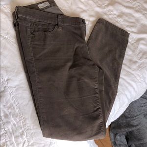 Gap brown corduroy skinny leg pant. Size 10.